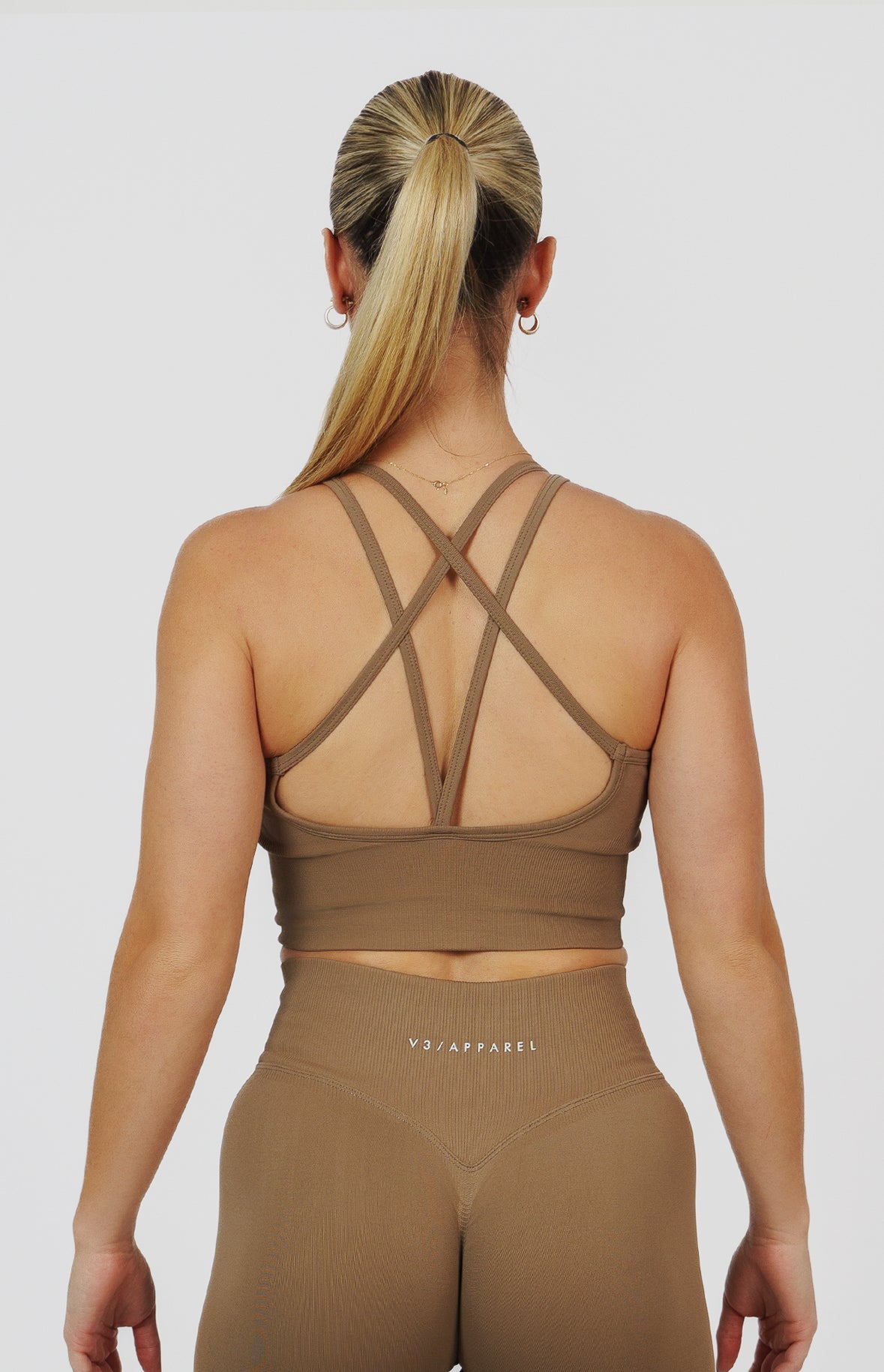Form Seamless Scrunch Sports Bra, Leggings & Shorts Set - Cocoa Beige