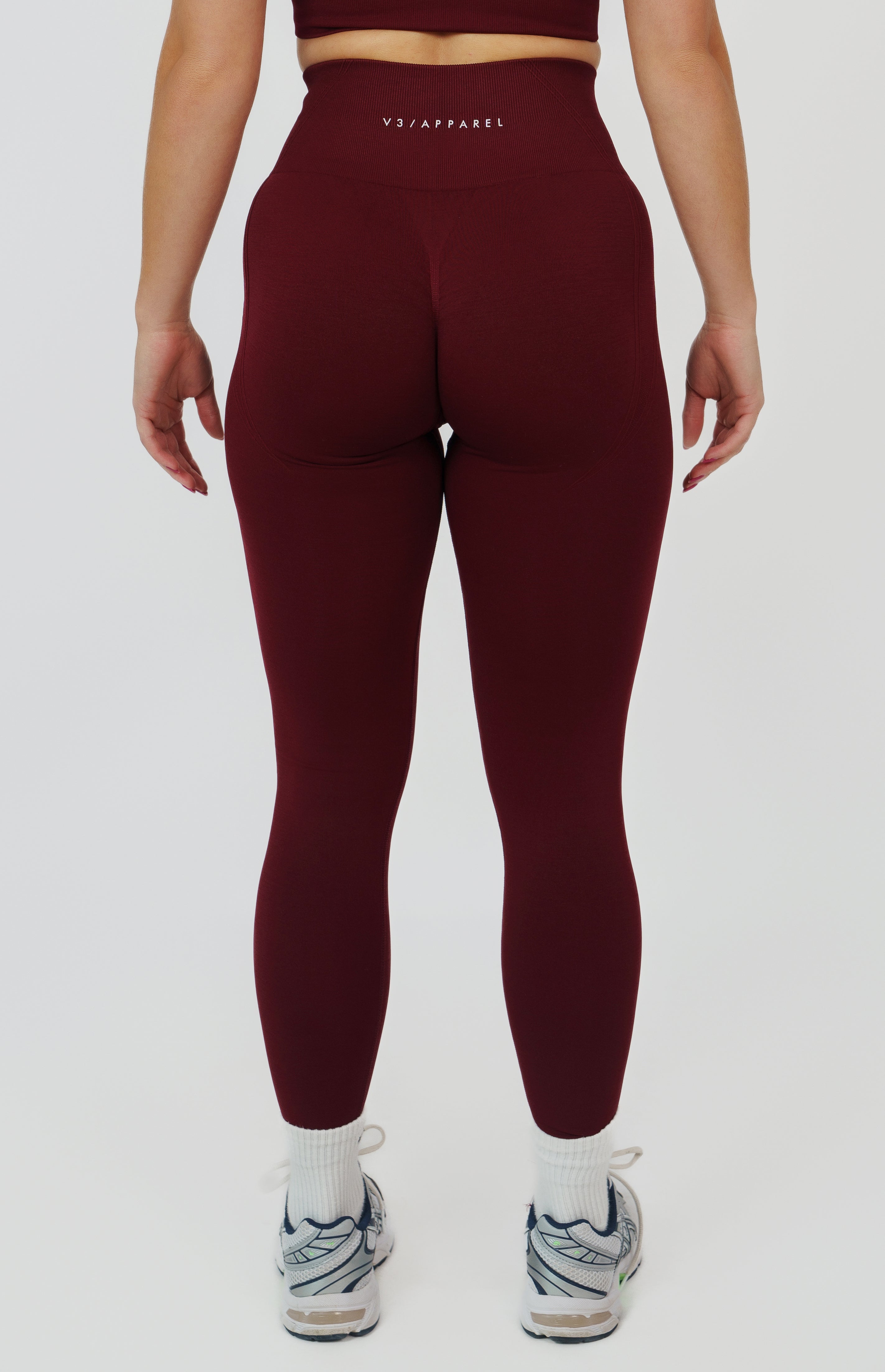 Tempo 3-Piece Seamless Set - Pomegranate Red
